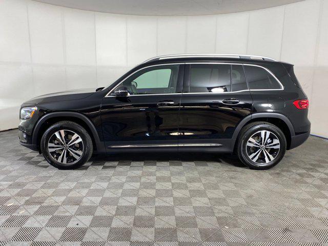 new 2025 Mercedes-Benz GLB 250 car, priced at $49,595