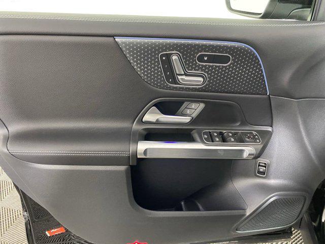 used 2025 Mercedes-Benz GLB 250 car, priced at $39,992