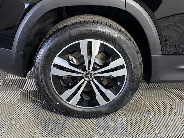 used 2025 Mercedes-Benz GLB 250 car, priced at $39,992