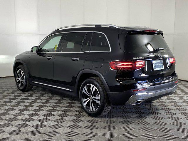 used 2025 Mercedes-Benz GLB 250 car, priced at $39,992