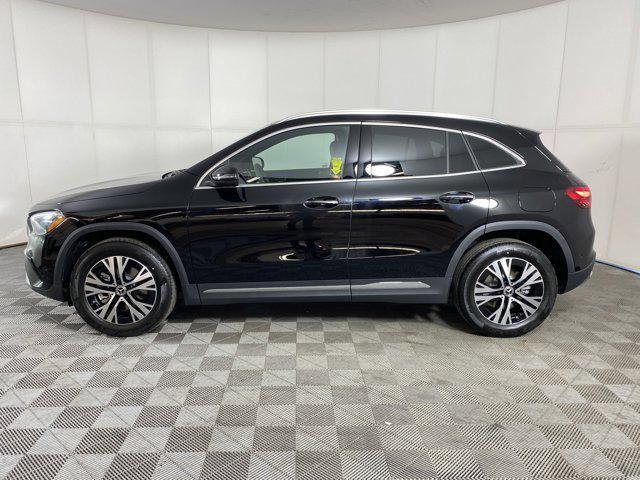 new 2025 Mercedes-Benz GLA 250 car, priced at $47,295