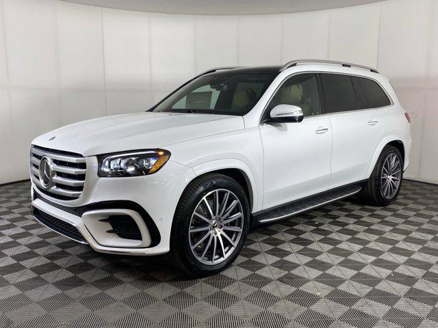 new 2025 Mercedes-Benz GLS 580 car, priced at $121,045