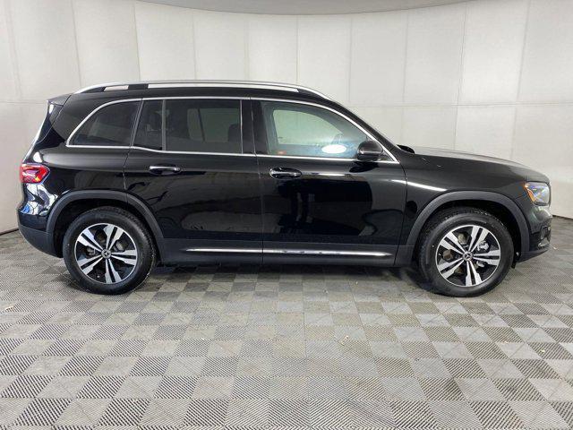 used 2025 Mercedes-Benz GLB 250 car, priced at $38,993