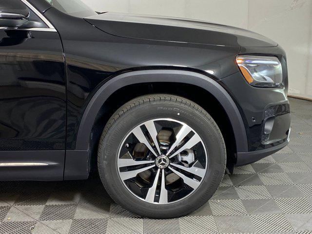 new 2025 Mercedes-Benz GLB 250 car, priced at $49,595