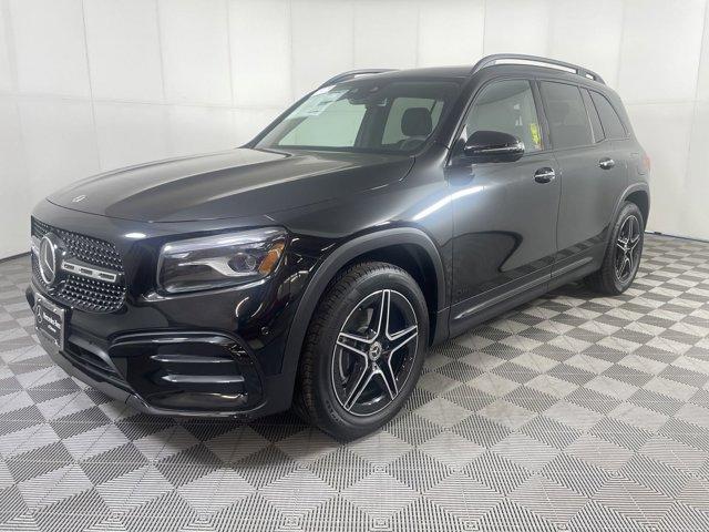 new 2024 Mercedes-Benz GLB 250 car, priced at $61,989