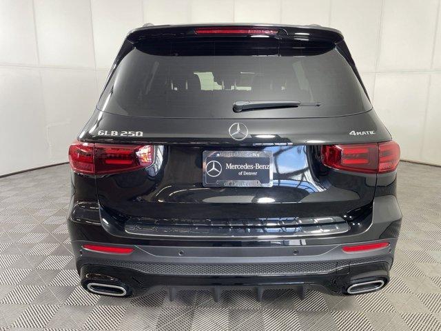 new 2024 Mercedes-Benz GLB 250 car, priced at $61,989