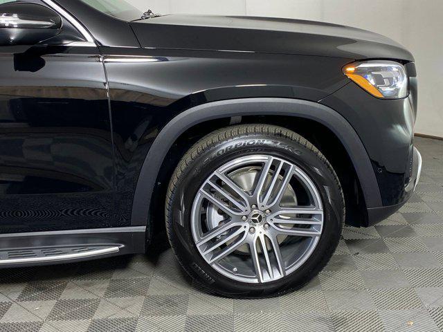 new 2026 Mercedes-Benz GLS 450 car, priced at $93,615