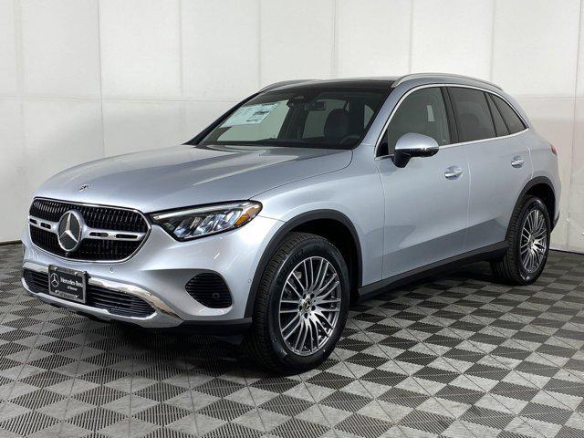 new 2025 Mercedes-Benz GLC 300 car, priced at $59,224