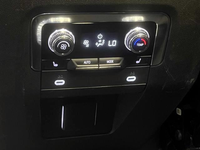 used 2023 GMC Yukon XL car, priced at $60,997