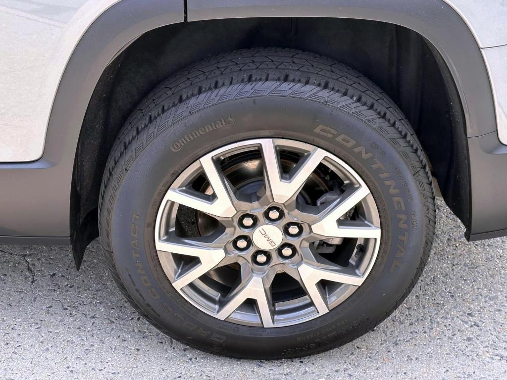used 2022 GMC Acadia car, priced at $23,993