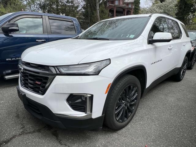 used 2022 Chevrolet Traverse car, priced at $32,384