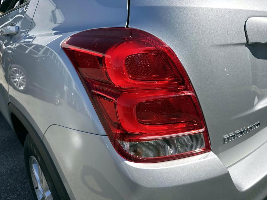 used 2022 Chevrolet Trax car, priced at $16,794