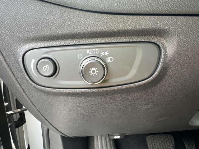 used 2022 Chevrolet Equinox car, priced at $18,210