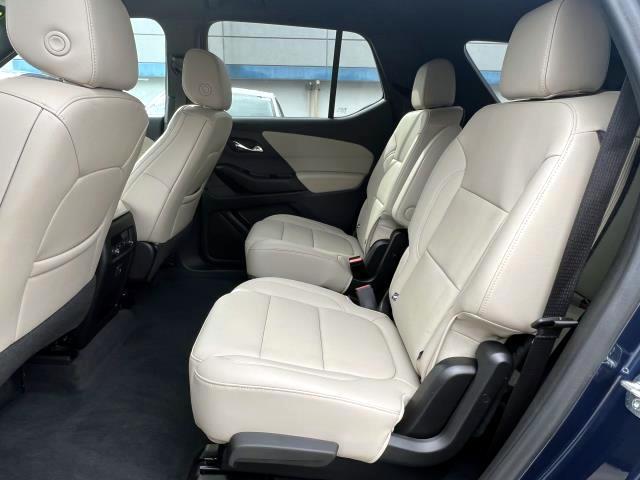 used 2023 Chevrolet Traverse car, priced at $31,990