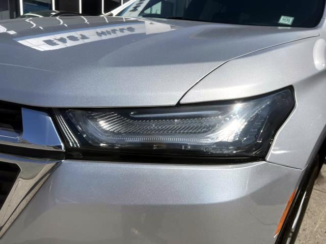 used 2022 Chevrolet Traverse car, priced at $28,551