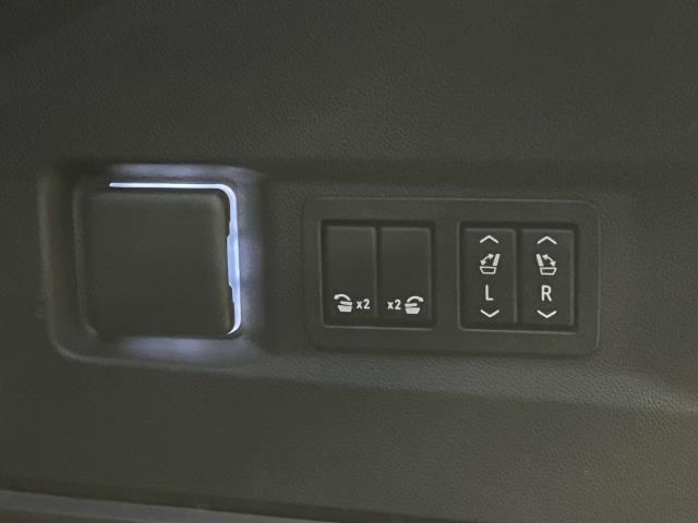 used 2021 Chevrolet Tahoe car, priced at $38,994