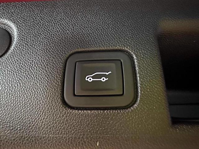 used 2024 Chevrolet Equinox car, priced at $22,891