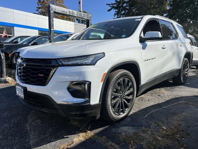 used 2022 Chevrolet Traverse car, priced at $32,219