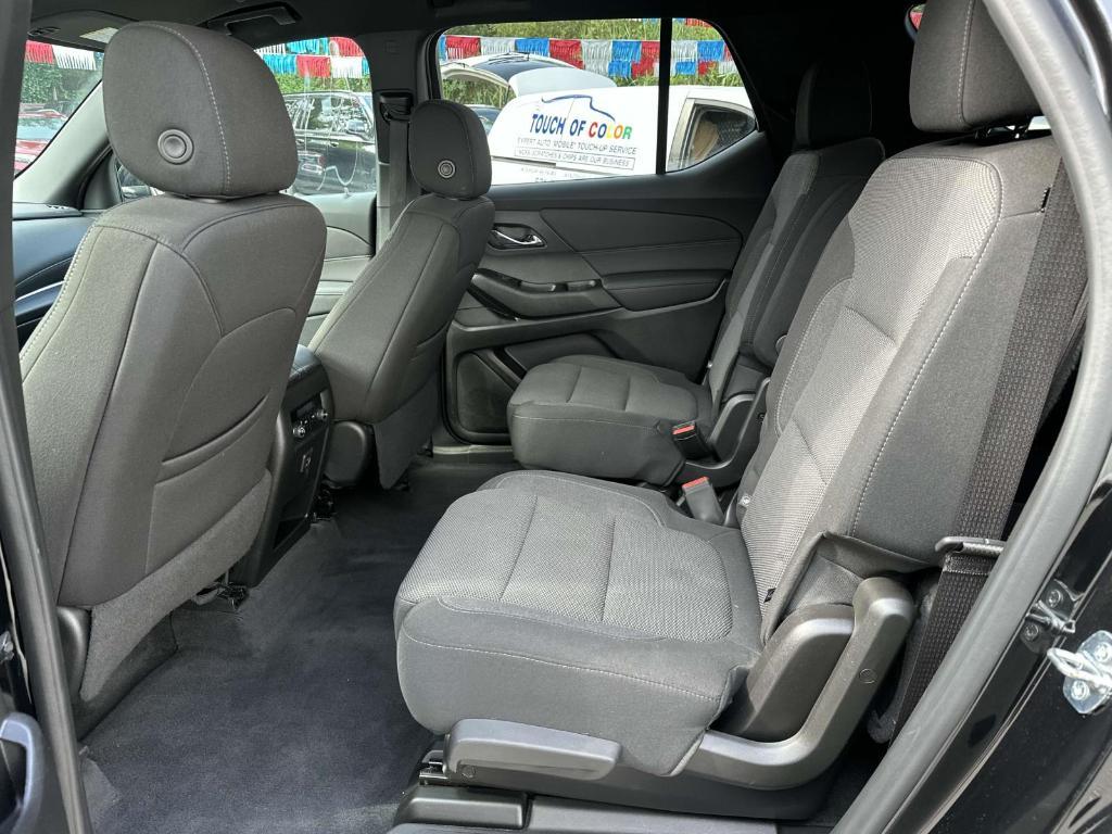 used 2023 Chevrolet Traverse car, priced at $22,991
