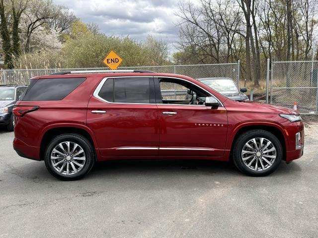 used 2022 Chevrolet Traverse car, priced at $32,494