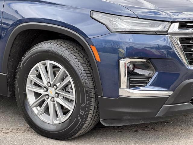 used 2022 Chevrolet Traverse car, priced at $28,492