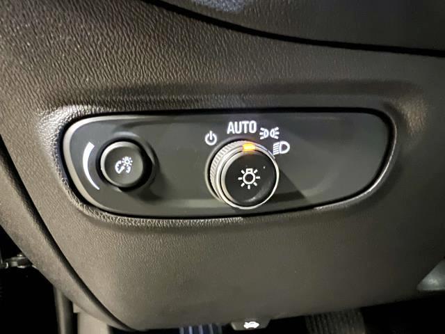 used 2023 Chevrolet Equinox car, priced at $21,424