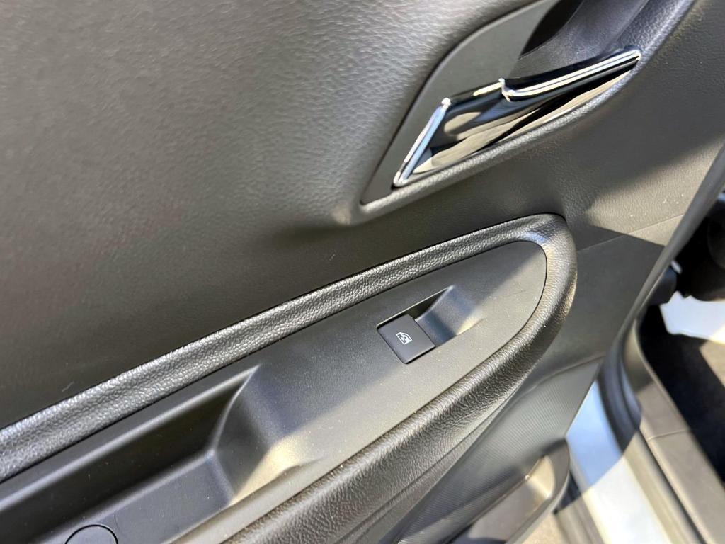 used 2022 Chevrolet Trax car, priced at $16,398