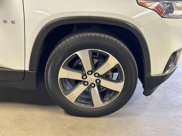 used 2021 Chevrolet Traverse car, priced at $26,994