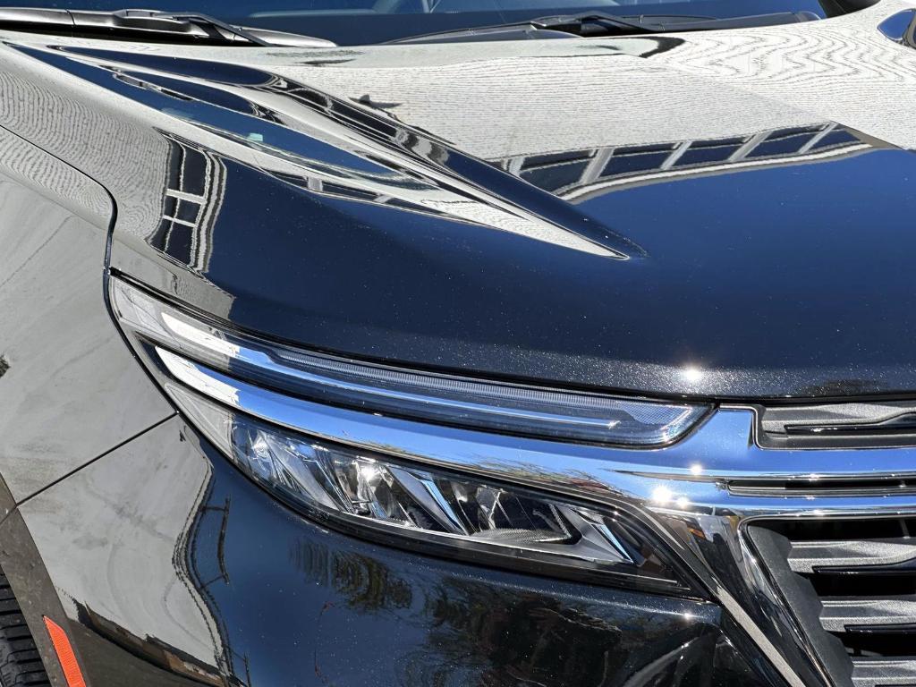 used 2022 Chevrolet Equinox car, priced at $19,404