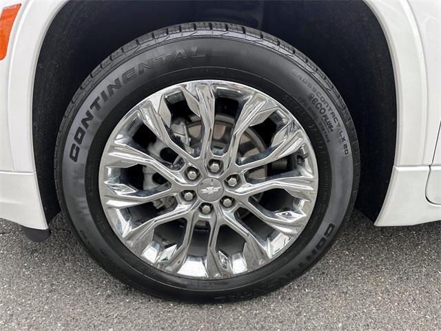 used 2022 Chevrolet Traverse car, priced at $33,274