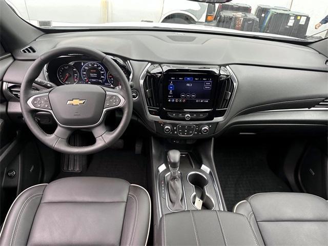 used 2022 Chevrolet Traverse car, priced at $33,274