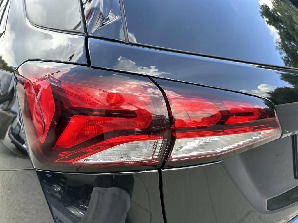 used 2022 Chevrolet Equinox car, priced at $18,991