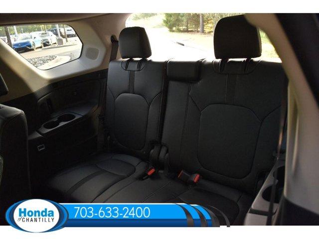 new 2025 Honda Pilot car, priced at $51,050