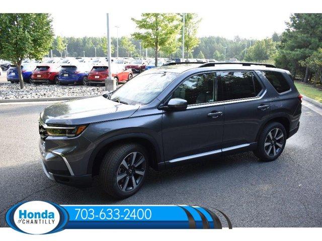 new 2025 Honda Pilot car, priced at $51,050