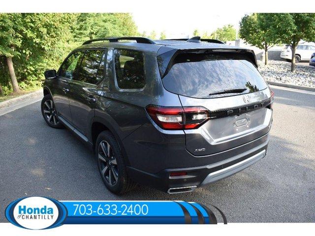 new 2025 Honda Pilot car, priced at $51,050