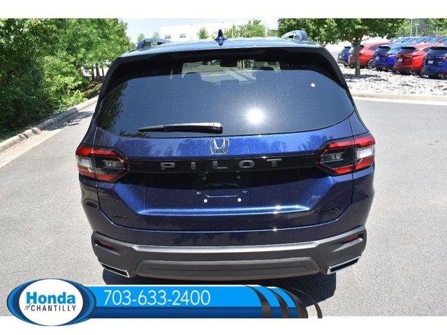 new 2025 Honda Pilot car, priced at $43,750