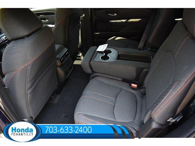 new 2025 Honda Pilot car, priced at $43,750