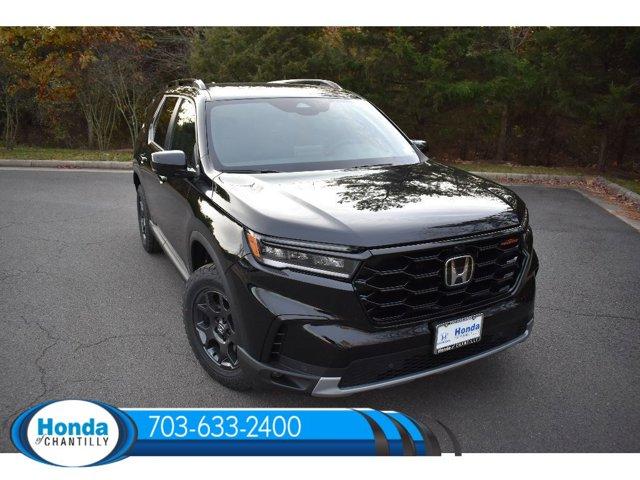 new 2025 Honda Pilot car, priced at $51,580