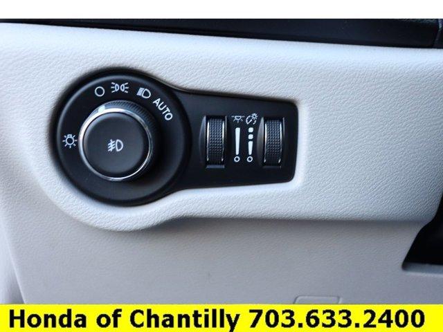 used 2017 Chrysler Pacifica car, priced at $14,357