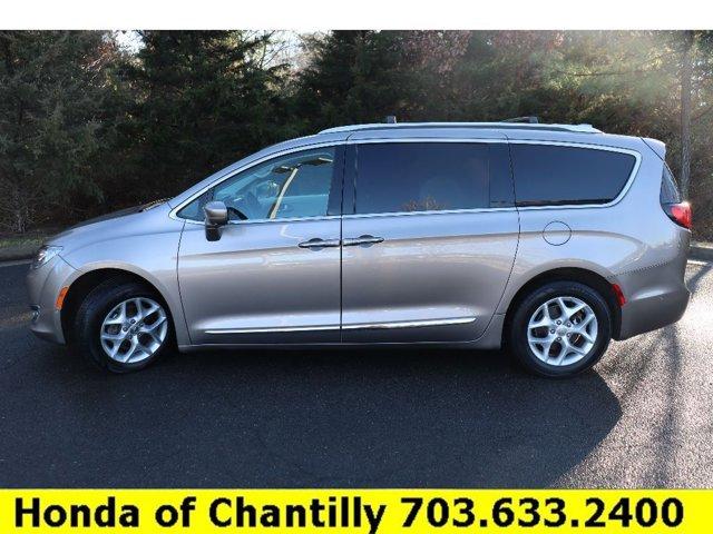 used 2017 Chrysler Pacifica car, priced at $14,357