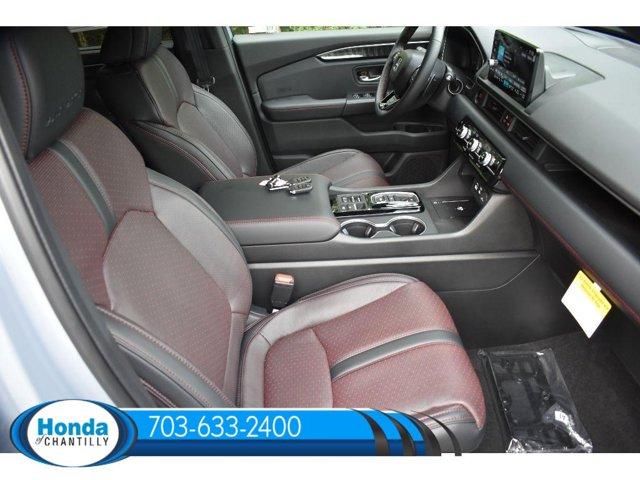 new 2025 Honda Pilot car, priced at $56,485