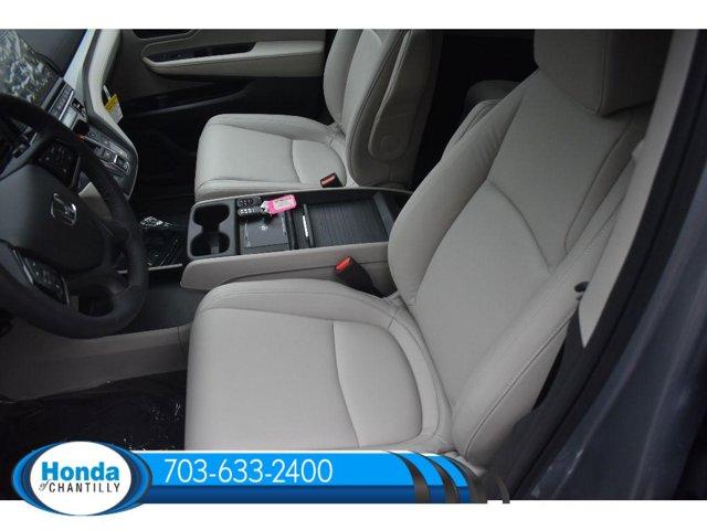 new 2026 Honda Odyssey car, priced at $44,290