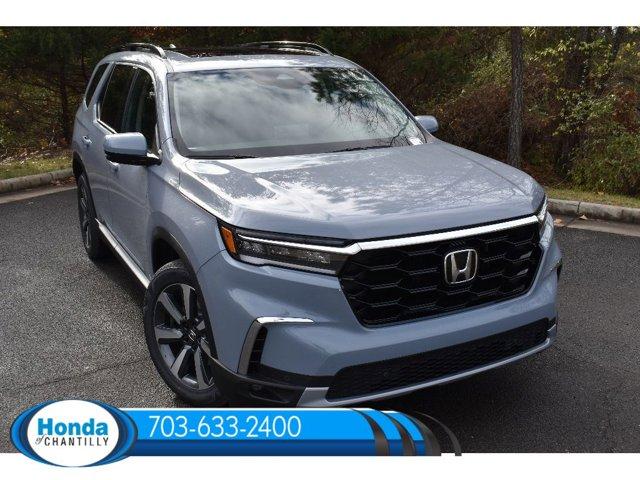 new 2025 Honda Pilot car, priced at $51,450