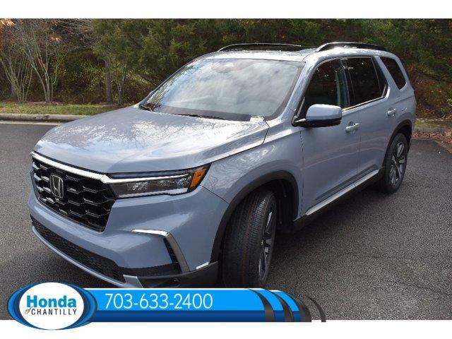 new 2025 Honda Pilot car, priced at $51,450