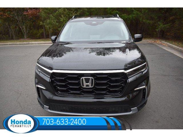 new 2025 Honda Pilot car, priced at $51,095
