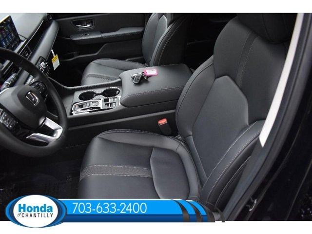 new 2025 Honda Pilot car, priced at $51,095