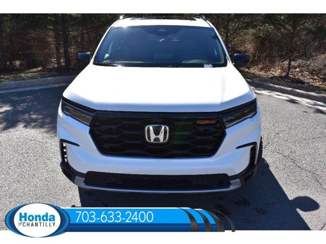 new 2025 Honda Pilot car, priced at $52,090