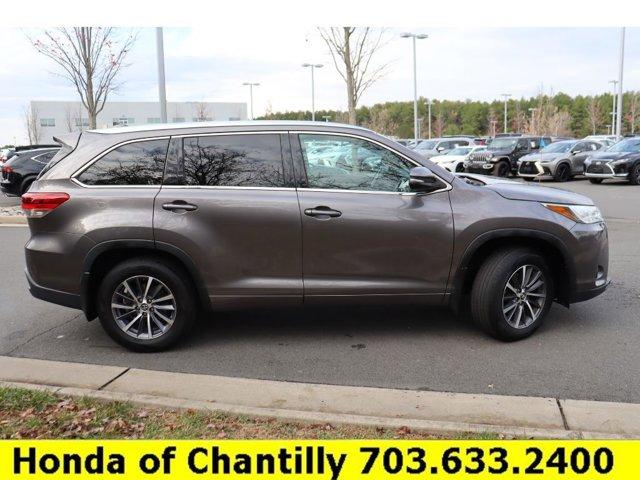 used 2018 Toyota Highlander car, priced at $25,981