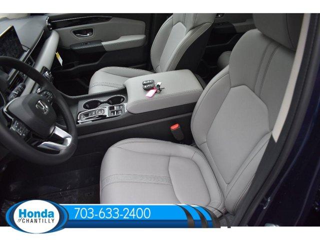 new 2025 Honda Pilot car, priced at $51,095