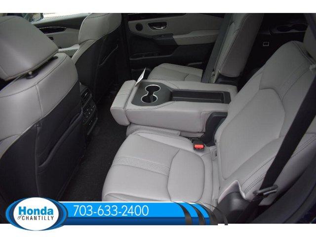 new 2025 Honda Pilot car, priced at $51,095